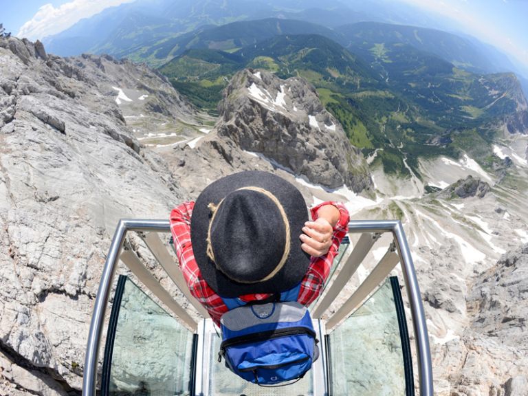 Die Dachstein Treppe ins Nichts